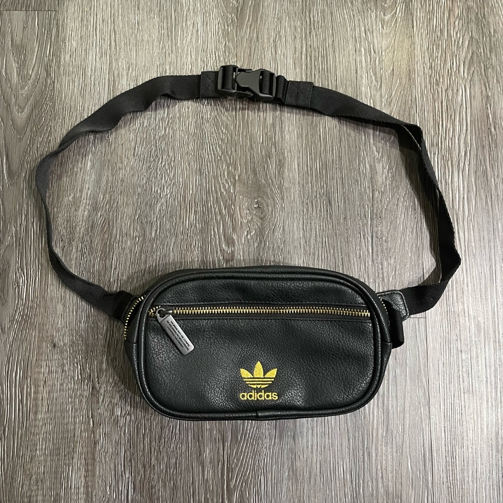 Adidas Fanny pack & crossbody